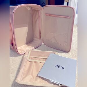 Beis Cosmetic Case in rose gold